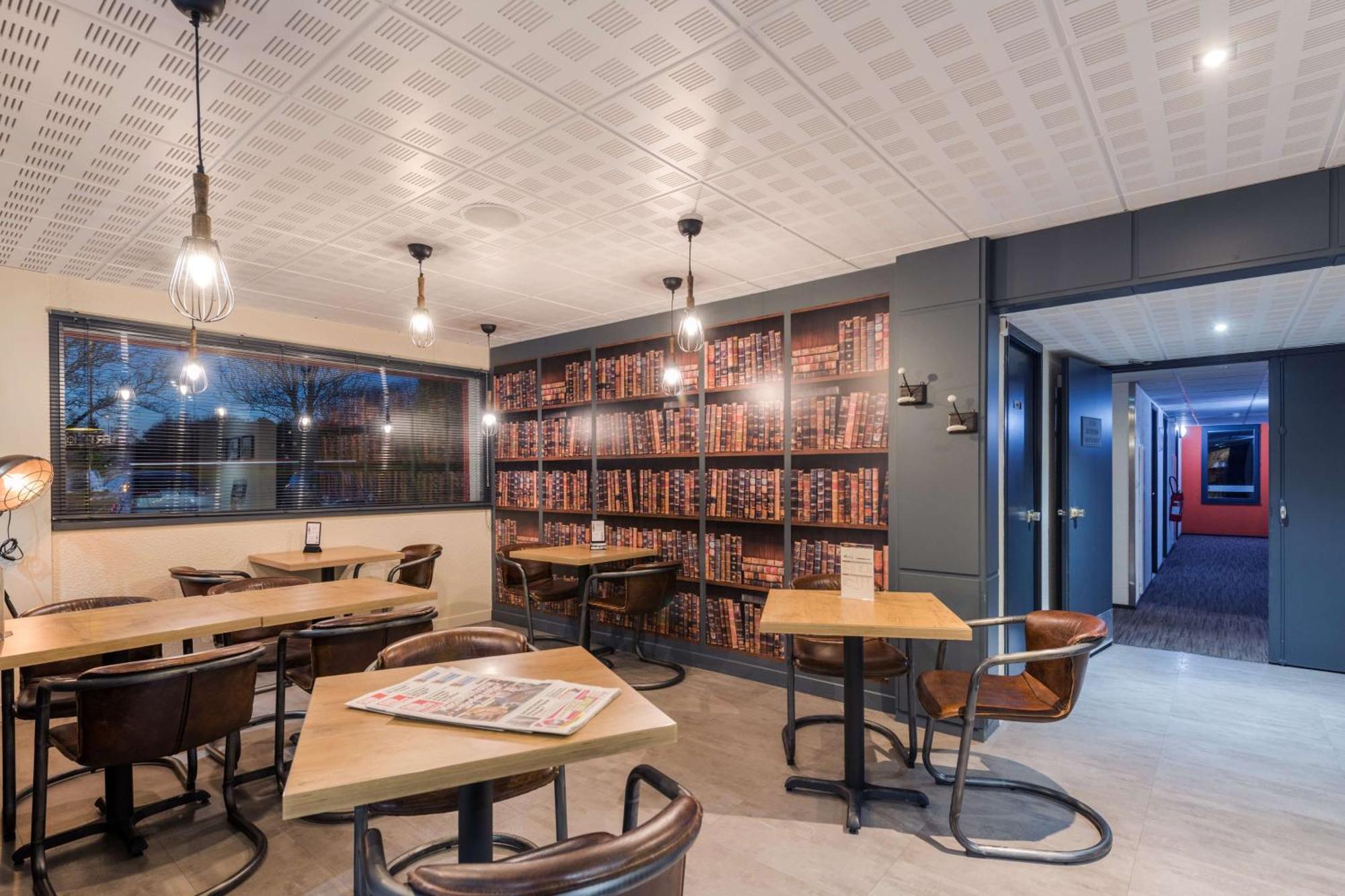 Brit Hotel La Rochelle Périgny Esterno foto