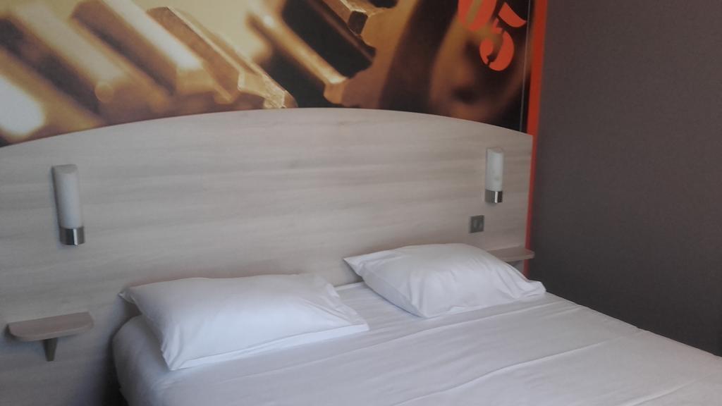 Brit Hotel La Rochelle Périgny Esterno foto